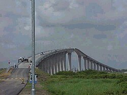 Puente Jules Wijdenbosch en Paramaribo