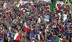 Tifosis de la selección de fútbol de Italia durante la Eurocopa 2000
