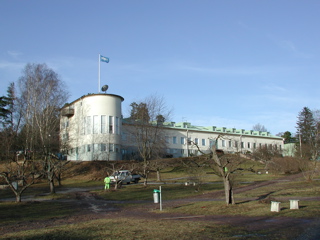 Personal del SIPRI en sus instalaciones