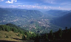 Vistas de las montañas que rodean la ciudad de Merano