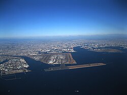 Vista exterior del Aeropuerto Internacional de Haneda
