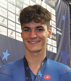 Retrato del ciclista Manlio Moro