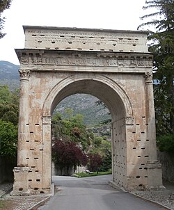 Arco de Augusto en Susa