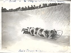 Fotografía histórica de la Copa del Derby de Bobsleigh de Saint-Moritz en 1913.