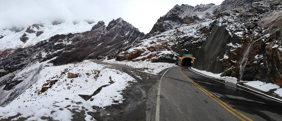 Entrada oeste del túnel y el antiguo tajo abierto