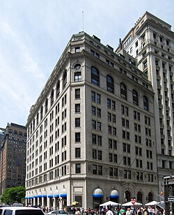 Fachada ornamental del International Mercantile Marine Company Building en Broadway.