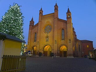 Vista panorámica de la ciudad de Alba