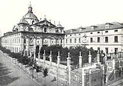 Iglesia de Santa Bárbara y Palacio de Justicia