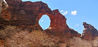 Vista general de la cueva de Pedra Furada en Brasil