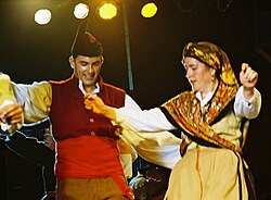 Pareja de baile tradicional asturiano