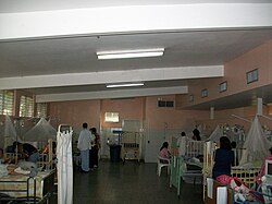 Sala de observación pediátrica en el Hospital Central de Maracay, Venezuela.
