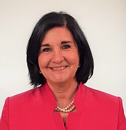 Retrato de Glòria Pérez-Salmerón
