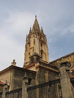 Vista de la torre de la catedral