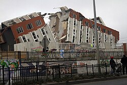 Edificio colapsado tras un terremoto