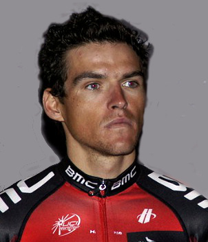 Greg Van Avermaet compitiendo en una carrera ciclista