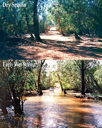 El río Finnis en Australia durante la transición entre la estación seca y húmeda.