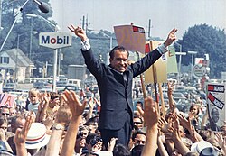 Nixon haciendo campaña en Pensilvania