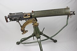 Ametralladora Vickers montada sobre un trípode