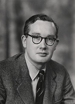 Retrato de Derek Barton