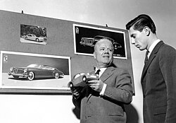 Battista Pinin Farina y su hijo Sergio alrededor de 1950
