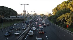 La avenida General Paz es la primera circunvalación de Buenos Aires.