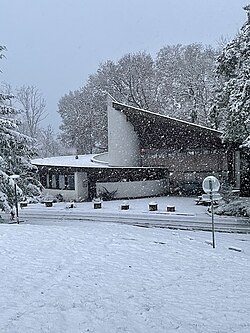 Entorno invernal en el campus de Jouy-en-Josas