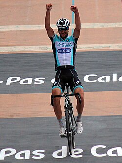Detalle general del perfil y los datos clave de la competición de ciclismo París-Roubaix 2012.