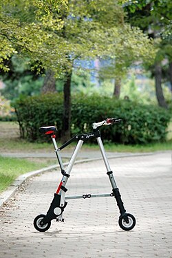 Vista lateral de una A-bike desplegada