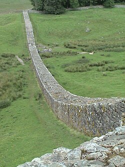 Vista de los restos del Muro de Adriano en el norte de Inglaterra.