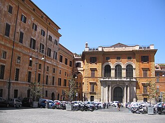 Fachada o vista del Pontificio Instituto Bíblico en Roma