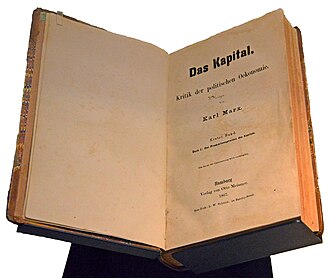Copia histórica de Das Kapital de 1867 en exhibición