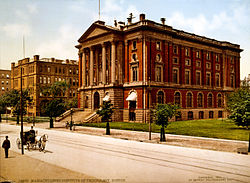 Edificio Rogers original del MIT en el barrio de Back Bay, Boston.