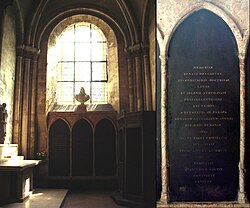 La tumba de Descartes en la iglesia de Saint-Germain-des-Prés, París.