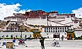 Vista cercana del Palacio de Potala