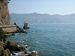 Santa Margarita Ligure en la costa