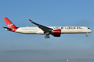 Avión de Virgin Atlantic en pista
