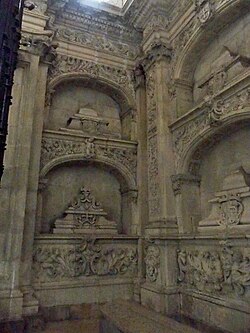 Panteón de reyes en la catedral