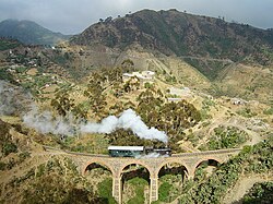 Infraestructura ferroviaria construida por la administración italiana en Eritrea.