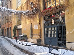 Calle de la Via Margutta cubierta por la nieve el 4 de febrero de 2012