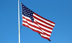 Bandera de Estados Unidos ondeando