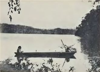 Indígenas lacandones navegando el río Usumacinta en 1901