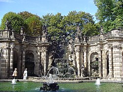 Detalle del Nymphenbad en el palacio Zwinger