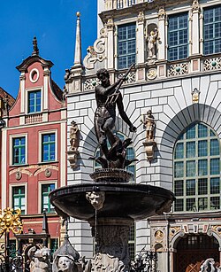 Fuente histórica de Neptuno en Gdansk, Polonia.