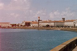 Vista panorámica de la zona urbana de Ponta Delgada