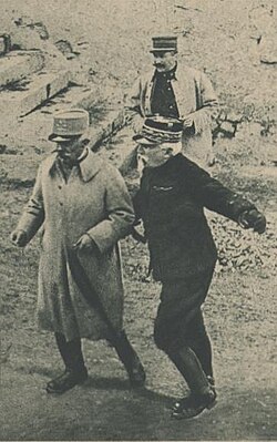 Los generales Nivelle y Balfourier durante una visita al frente en 1916