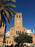 Iglesia de Cristo Rey situada en el barrio