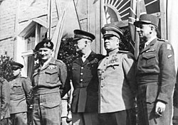 Los comandantes supremos aliados reunidos en Berlín en junio de 1945