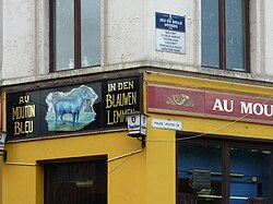 Esquina de la plaza del Jeu de Balle