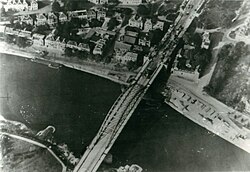Vista aérea del puente de Arnhem.