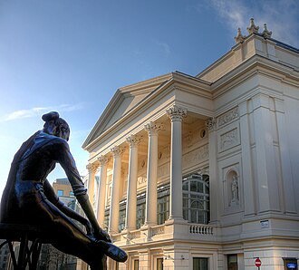 Fachada exterior del Royal Opera House